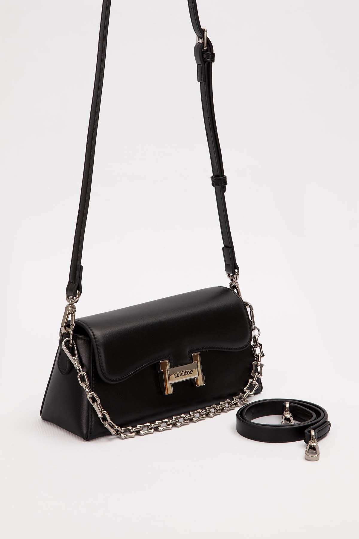 Siyah Logo Tokalı Omuz Çantası