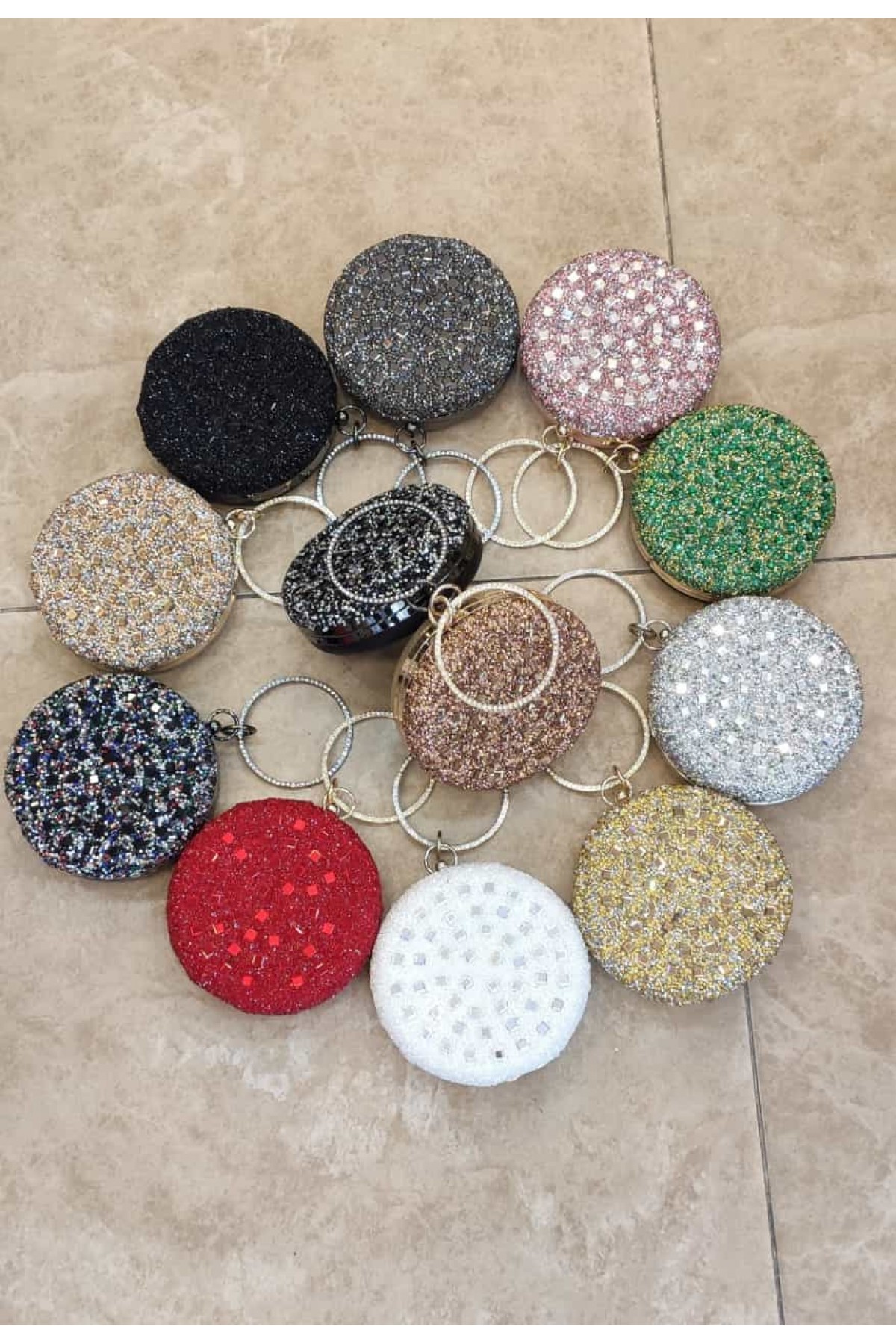 yuvarlak şık çanta