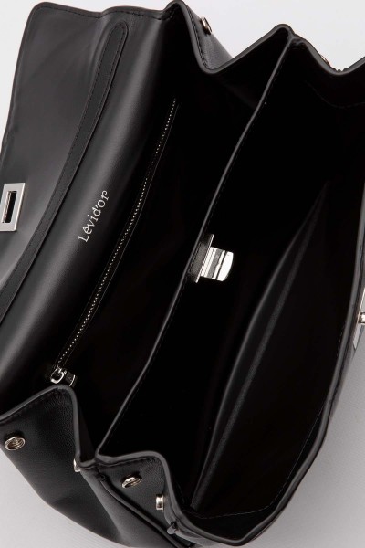 Siyah Kapama Kilit Aksesuarlı Omuz Çantası